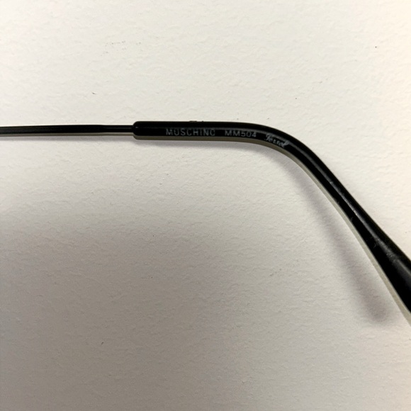 Moschino Sunglasses with Black Lenses - Picture 4 of 4